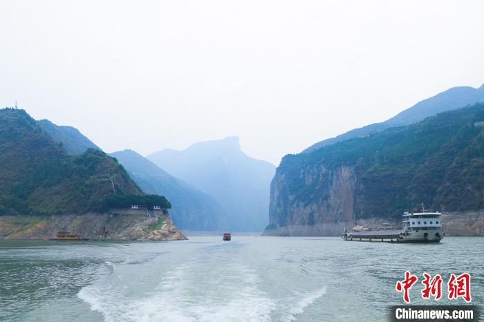一場巡河“找茬”行動，何以巡出碧水東流的長江？