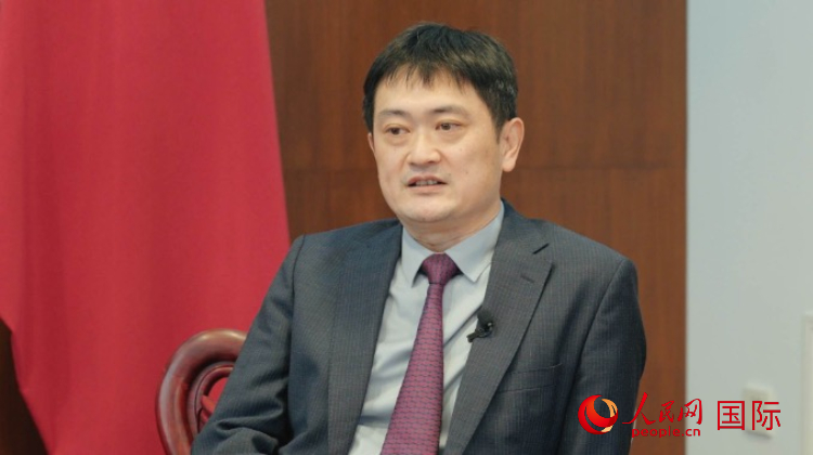 中國駐阿根廷使館代辦孫怡接受人民網(wǎng)專訪。人民網(wǎng)記者 張若涵攝