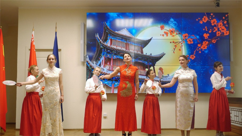 白俄羅斯國立大學(xué)孔子學(xué)院的中秋晚會。受訪者供圖