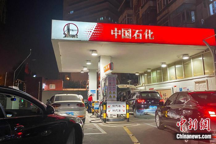 資料圖：加油站。 中新財(cái)經(jīng) 葛成 攝
