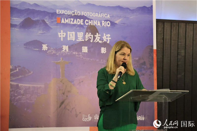 巴西中國創(chuàng)新經(jīng)濟研究院主席克勞迪婭·亞努齊在活動中致辭。人民網(wǎng)記者 時元皓攝