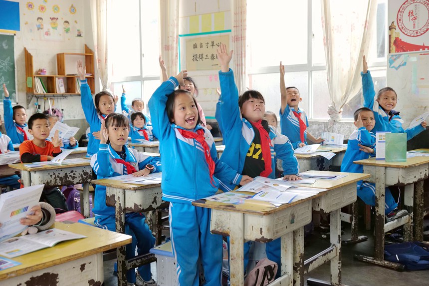 互動(dòng)問(wèn)答環(huán)節(jié)，同學(xué)們正在踴躍答題。