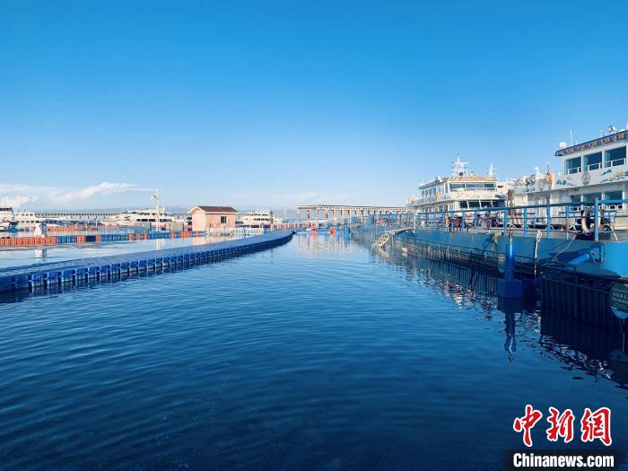 圖為青海湖一角。(資料圖) 張傲 攝