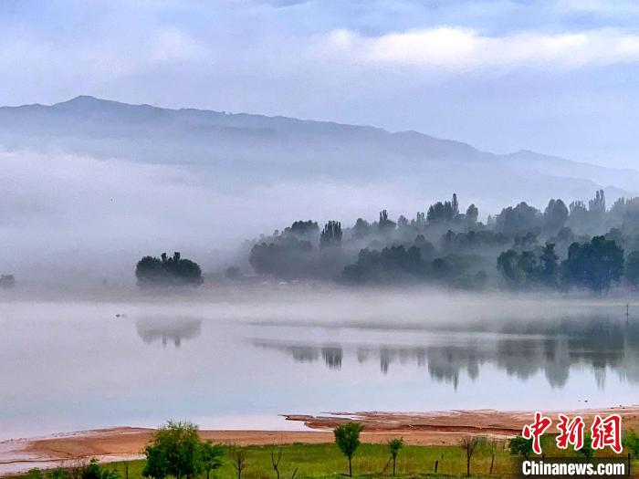 圖為青海黃河流域自然生態(tài)。(資料圖) 李玉峰 攝