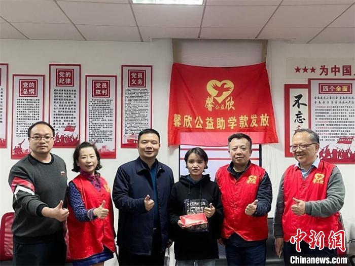 在湘求學(xué)的西藏女孩：“我淋過雨，也想努力為別人撐把傘”