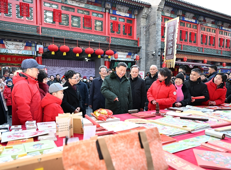 2024年2月1日，習(xí)近平總書(shū)記在天津古文化街考察。