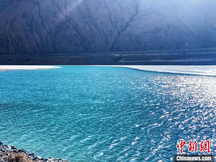 長(zhǎng)江源頭河流、湖泊、濕地實(shí)現(xiàn)常態(tài)化巡查巡護(hù)