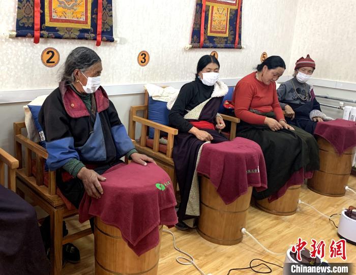 青海藏鄉(xiāng)醫(yī)改見(jiàn)聞：公共衛(wèi)生分片區(qū)，濱?！巴庠眰鲙蛶?/></a></div>
                        <div   id=