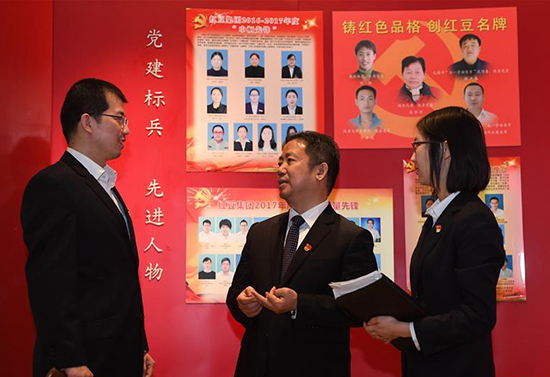 中國的民營企業(yè)為什么要加強黨的建設(shè)？